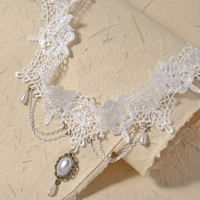 vintage white lace pendant choker