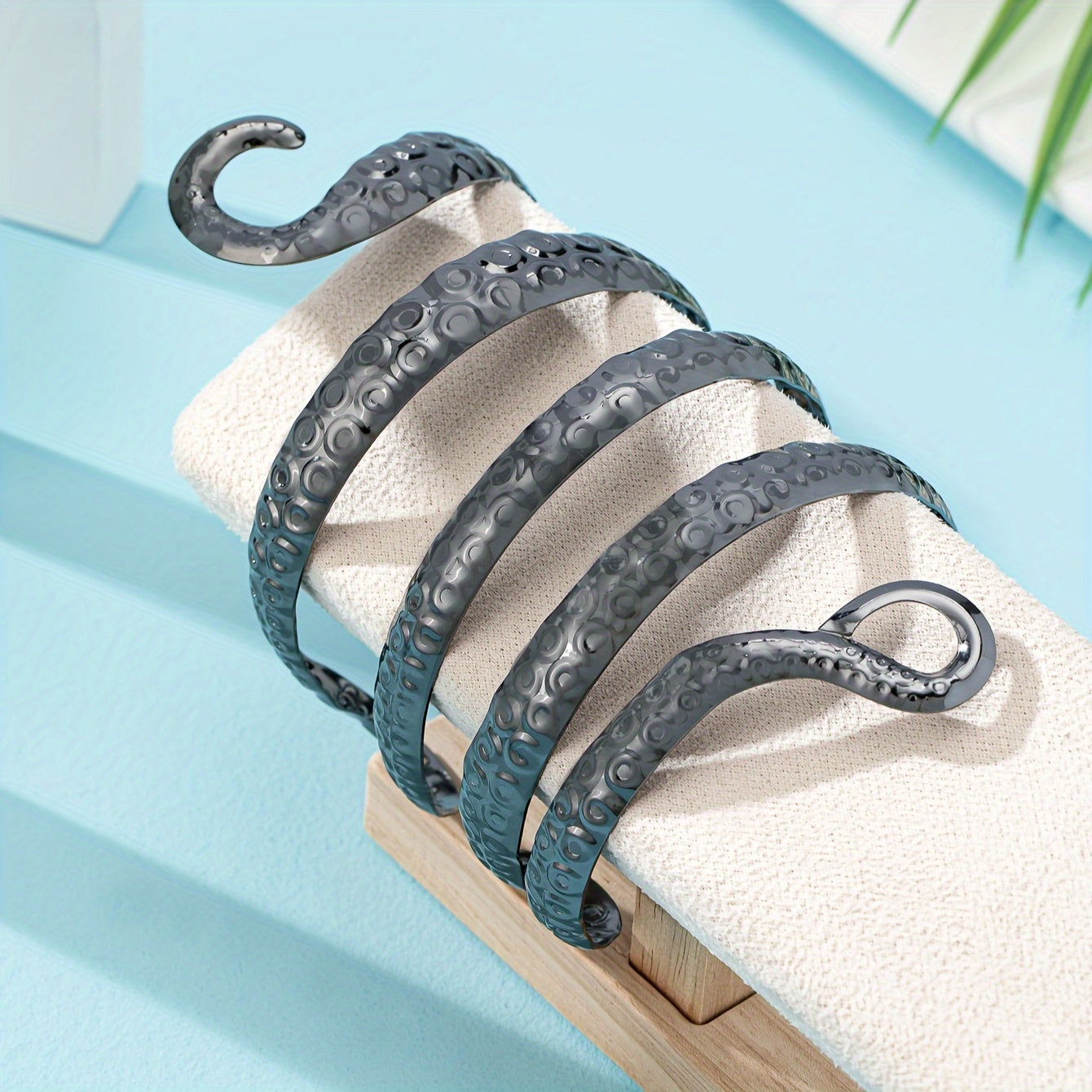spiraling serpent arm adornment band