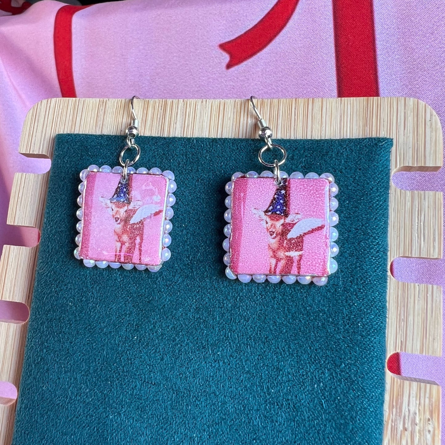 liminal fairy deer earrings, deer earrings, fairycore earrings, y2k earrings, handmade polymer clay earrings, pink earrings, liminal space jewelry, indie earrings, wizardcore jewelry, animal earrings, nostalgic jewelry, flash photo earrings, square charm earrings, Olive Made