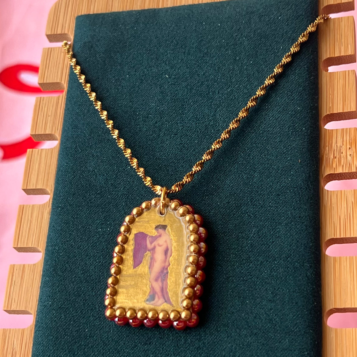 neoclassical pendant, nude lady necklace, red gold pendant, wearable art necklace, portrait pendant necklace, renaissancecore jewelry, museumcore, gold pearl frame pendant, 18k gold plated chain necklace, handmade polymer clay pendant, image transfer jewelry, gift for her, olive made