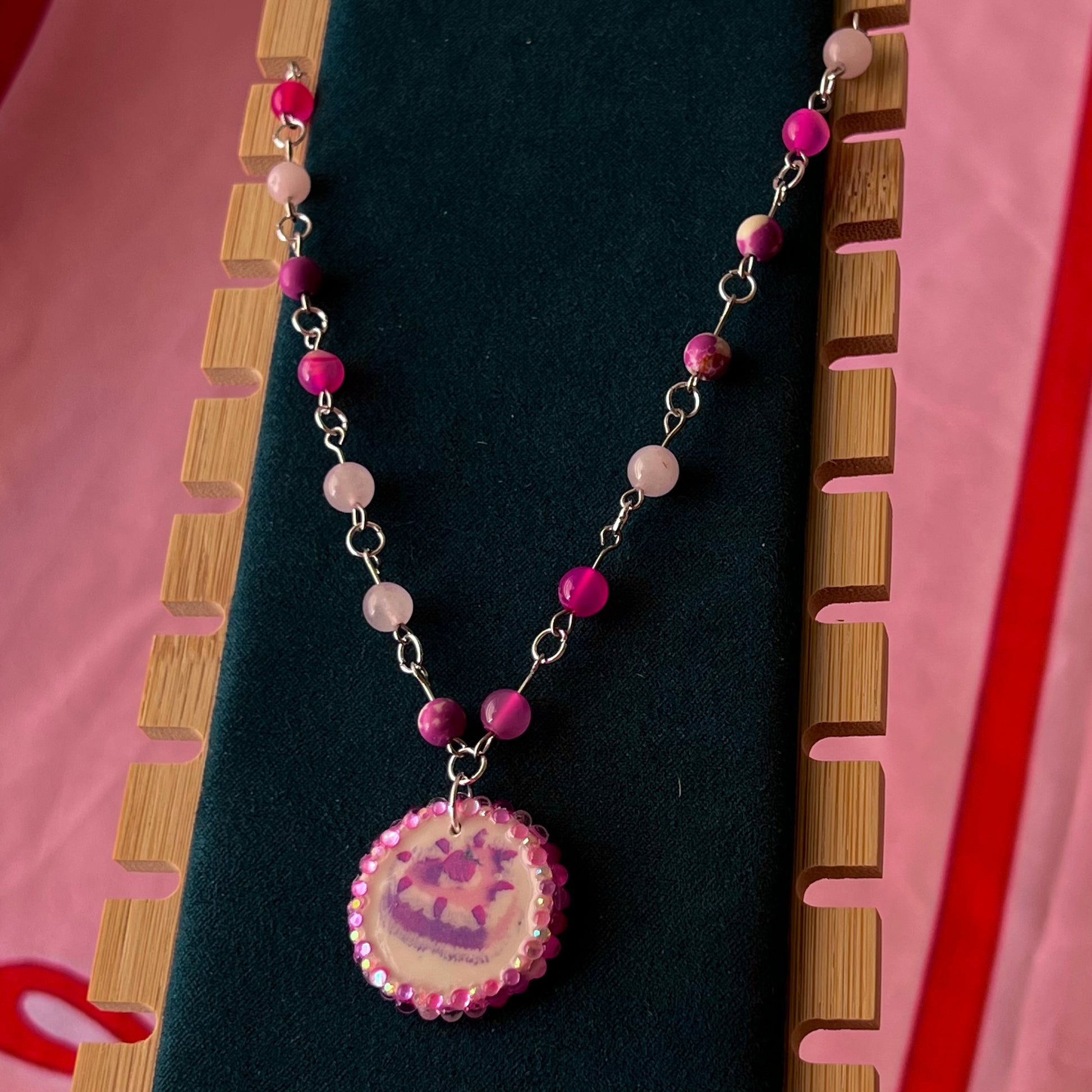strawberry cake necklace, strawberry charm necklace, coquette necklace, pink crystal necklace, rose quartz necklace, pink agate necklace, dessertcore jewelry, kawaii necklace, y2k coquette jewelry, rhinestone charm necklace, handmade polymer clay charm, strawberrycore jewelry