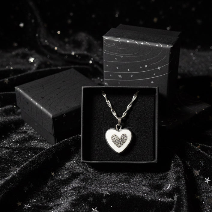 Y2k Nostalgia Necklace | 925 Silver Chain Monochrome Clay Charm Necklace | Minimalist Cheetah Heart & Balloon Dog Design