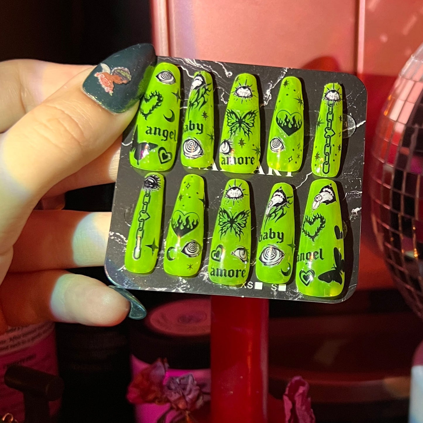 Y2k Retro Neon Punk Angels and Darkness Design Gel Nail Set - Olive Made
