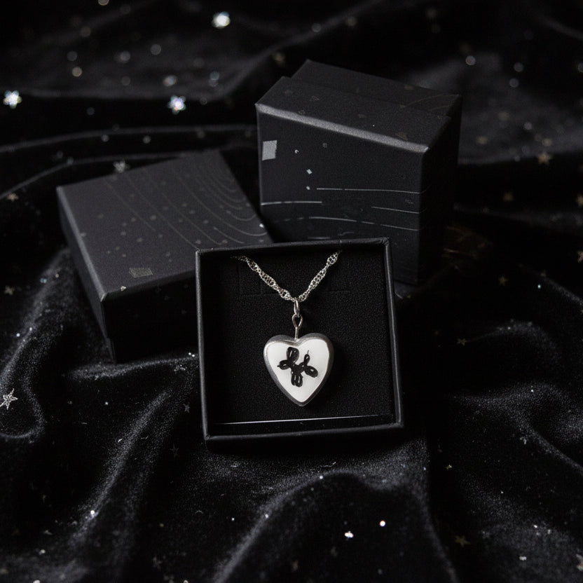 Y2k Nostalgia Necklace | 925 Silver Chain Monochrome Clay Charm Necklace | Minimalist Cheetah Heart & Balloon Dog Design