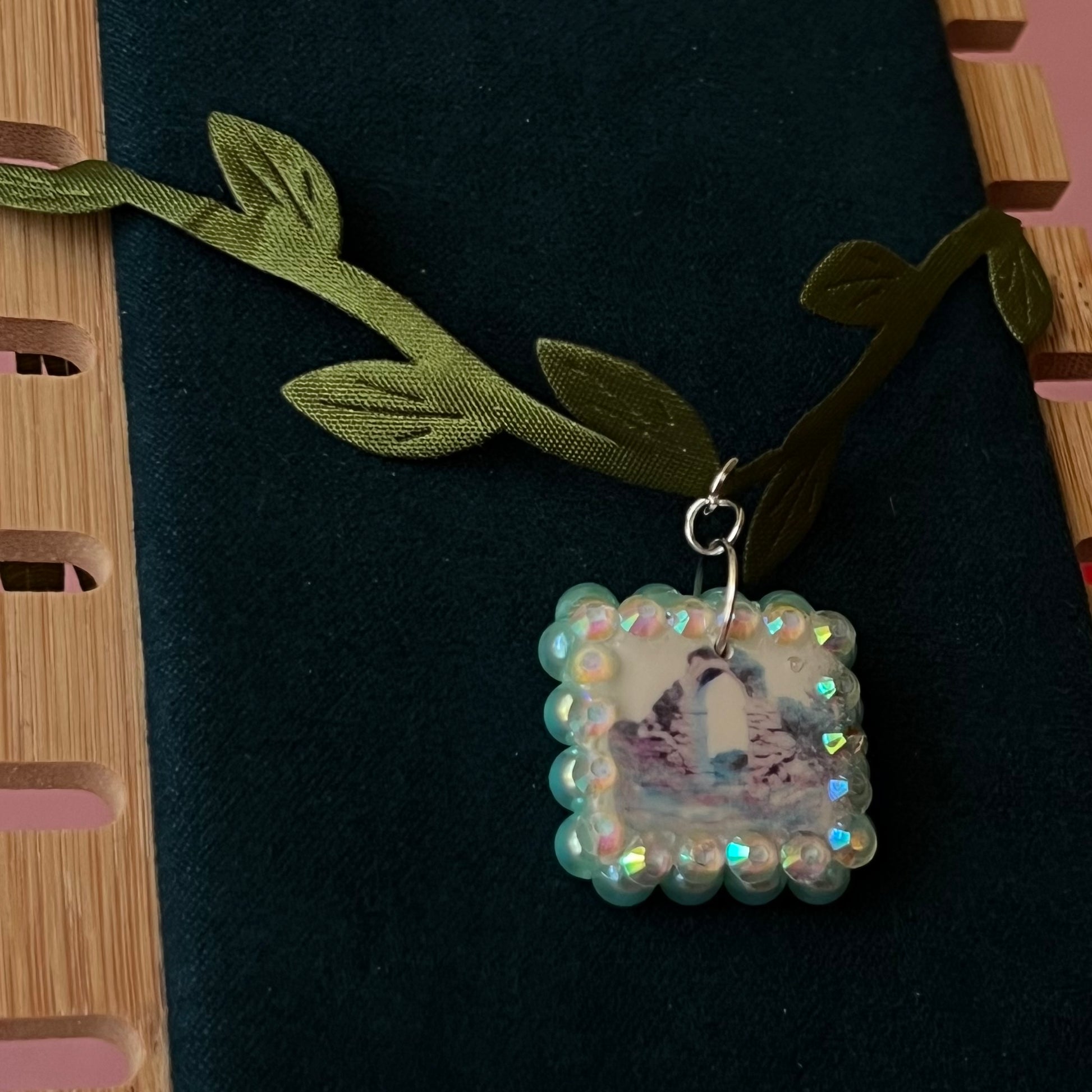 vine choker necklace, leaf choker, fairycore choker, whimsigoth jewelry, medieval fantasy necklace, arch charm necklace, rhinestone charm choker, pearl rhinestone necklace, handmade polymer clay charm, adjustable choker necklace, secret garden jewelry