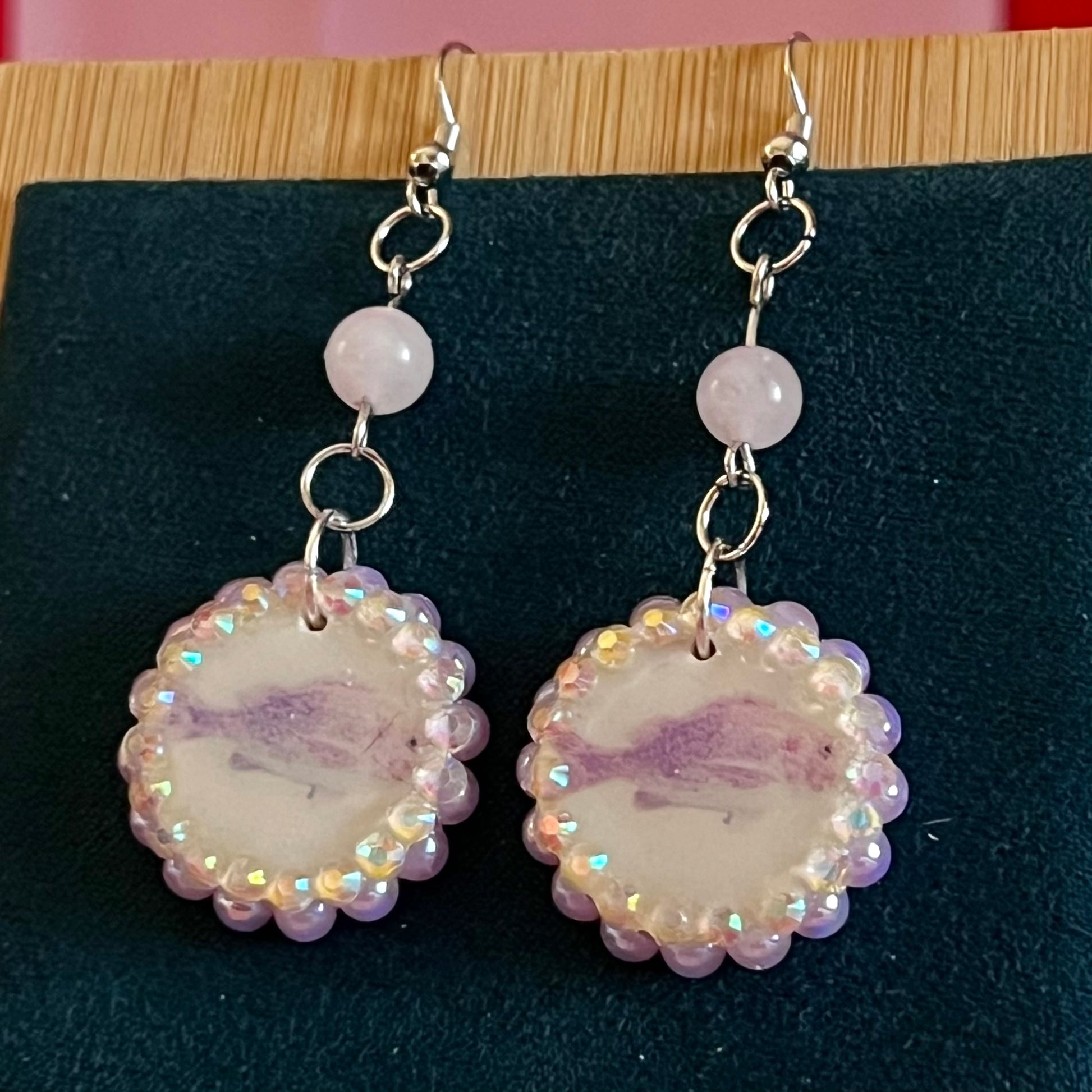 rose quartz earrings, pastel fish earrings, pink fish charm earrings, mermaidcore earrings, fairycore jewelry, coquette earrings, y2k earrings, pastel charm earrings, polymer clay earrings, rhinestone earrings, pearl earrings, iridescent pearl earrings, ocean themed earrings, handmade earrings, hypoallergenic earrings, cute pastel jewelry, rose quartz bead earrings, girly earrings, whimsical earrings, gift for her