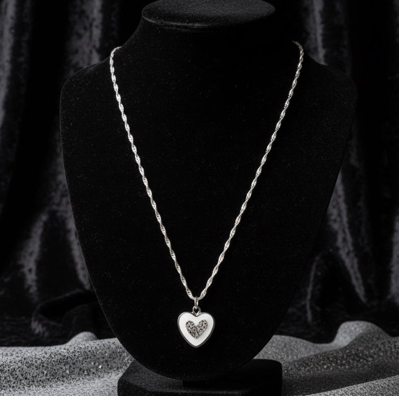 Y2k Nostalgia Necklace | 925 Silver Chain Monochrome Clay Charm Necklace | Minimalist Cheetah Heart & Balloon Dog Design