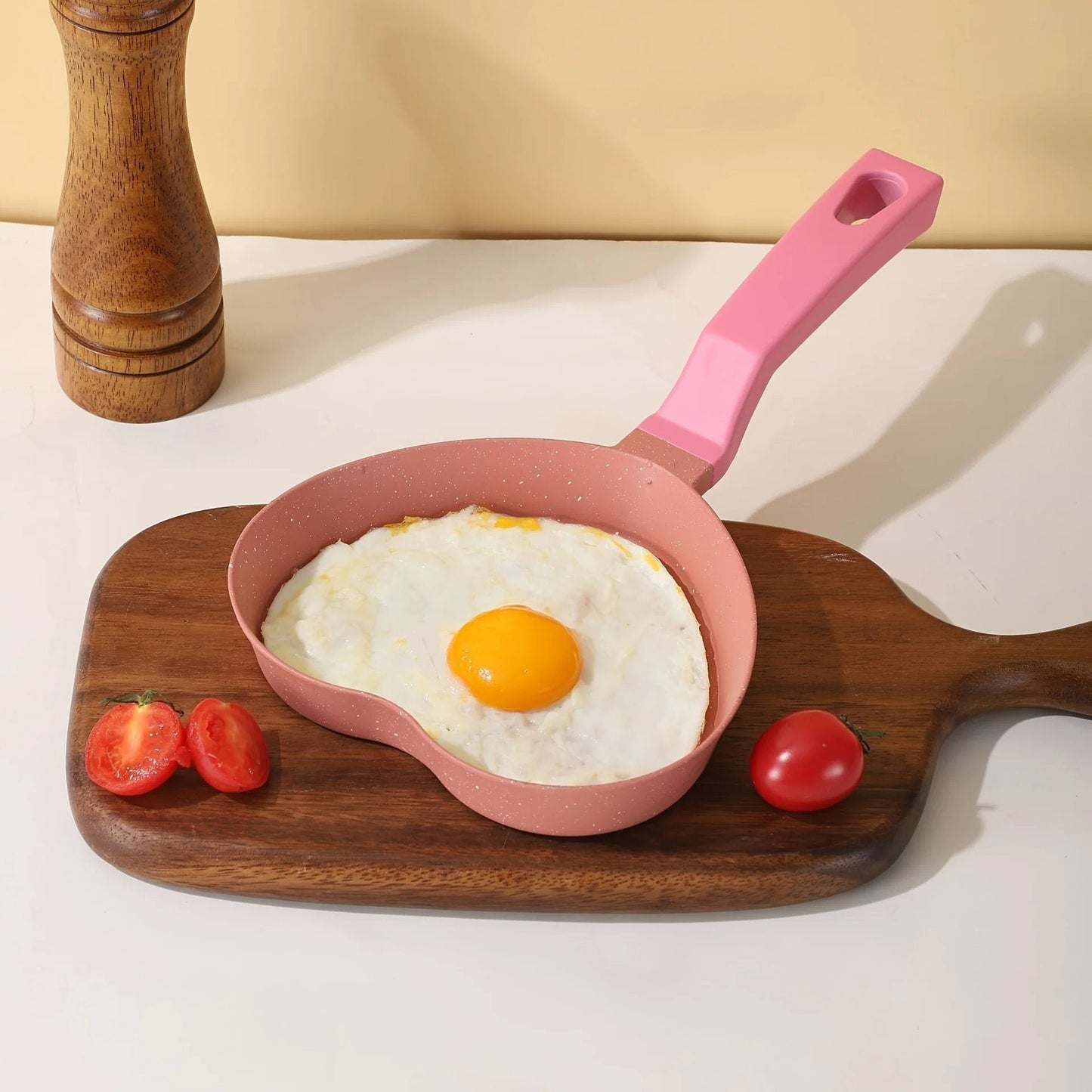 "mornin', sweetheart" petite egg pan