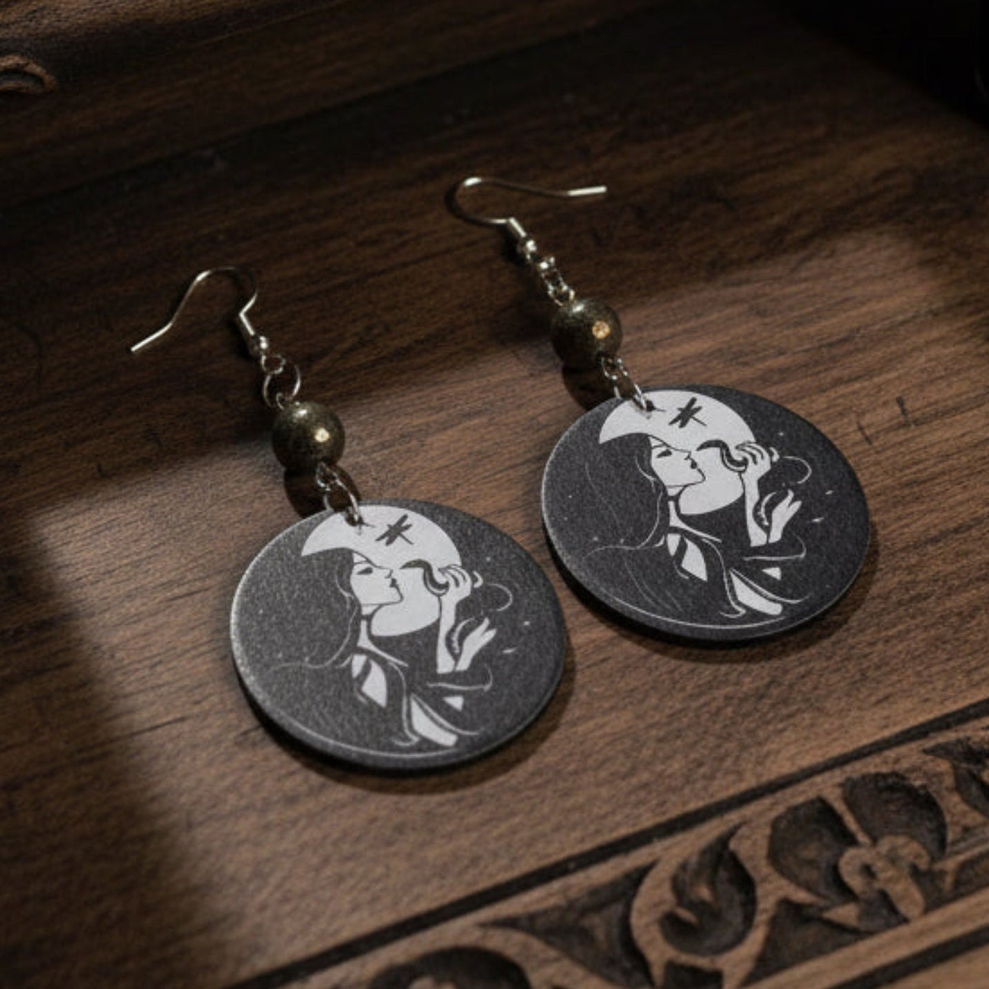 Midnight Kiss – Hematite Mystical Earrings