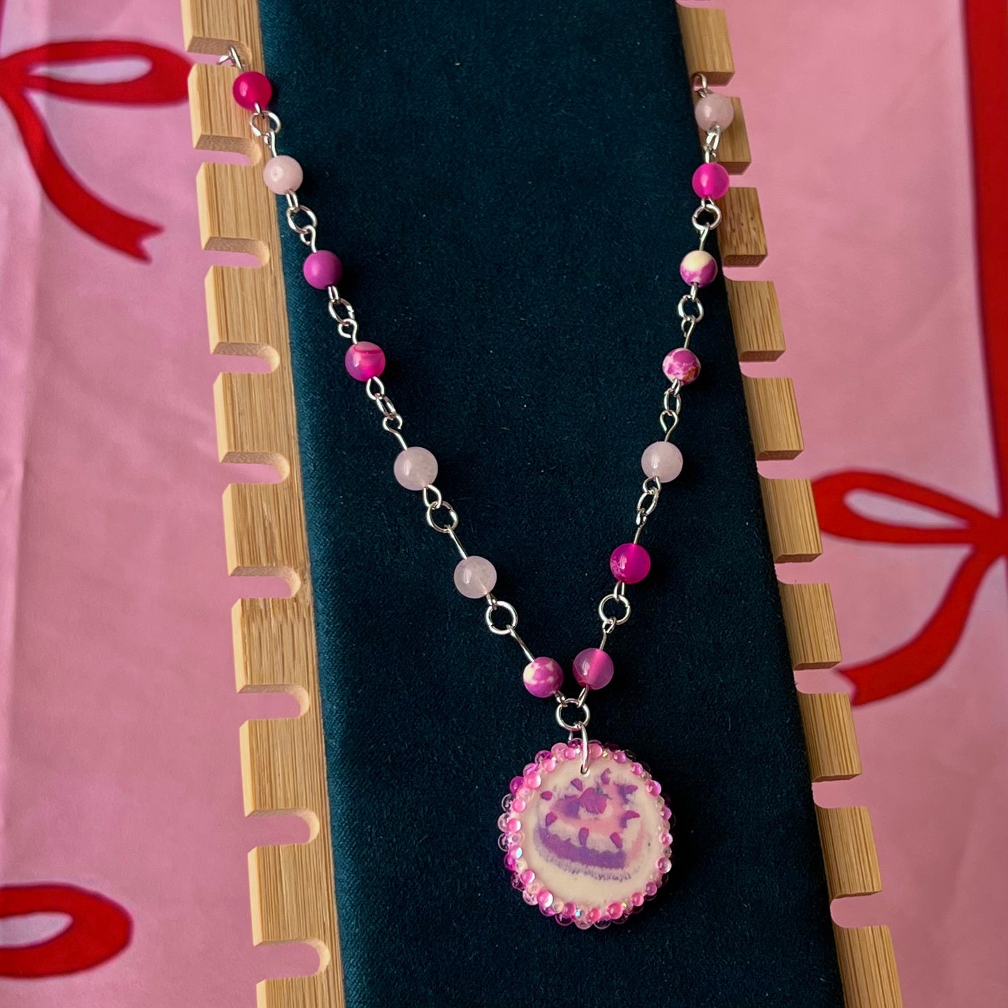 strawberry cake necklace, strawberry charm necklace, coquette necklace, pink crystal necklace, rose quartz necklace, pink agate necklace, dessertcore jewelry, kawaii necklace, y2k coquette jewelry, rhinestone charm necklace, handmade polymer clay charm, strawberrycore jewelry