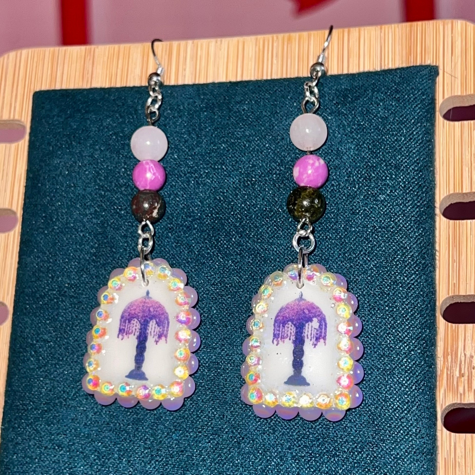 crystal lamp earrings, vintage lamp earrings, lamp charm earrings, rose quartz earrings, purple jasper earrings, indian agate earrings, pearl earrings, lavender pearl earrings, black pearl earrings, rhinestone earrings, fairycore jewelry, gothic coquette jewelry, handmade polymer clay earrings, hypoallergenic earrings, 18k gold plated earrings, statement charm earrings, whimsical jewelry, y2k fairycore earrings, olive made