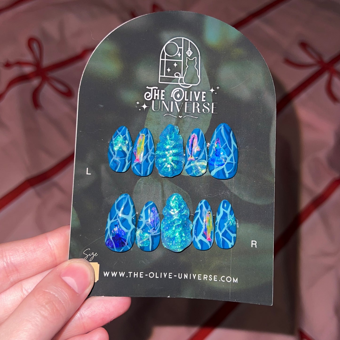 Bespoke Fish Press-On Nails | Medium Almond | Ocean Nails | 3D Iridescent Star Shell Nails | Handmade Gel Press Ons | Ready to Ship