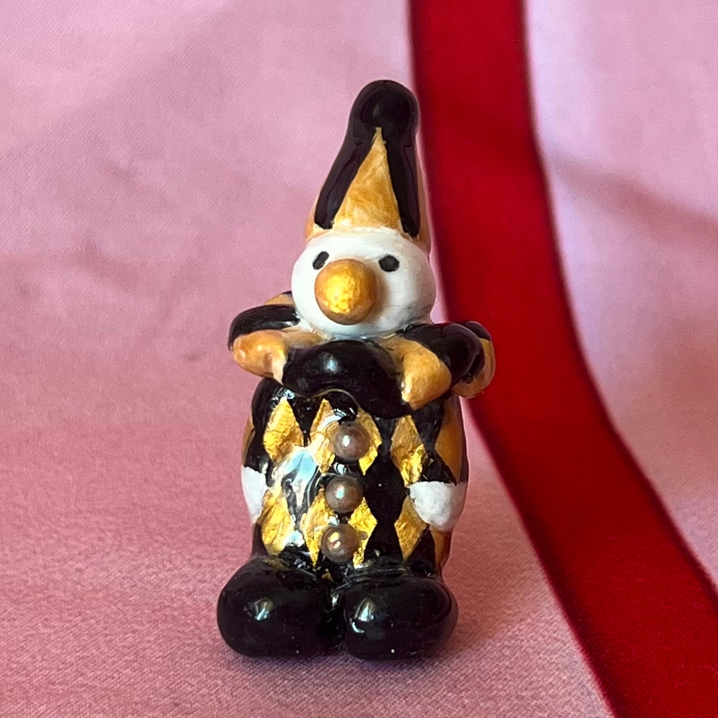 Mini clown friend